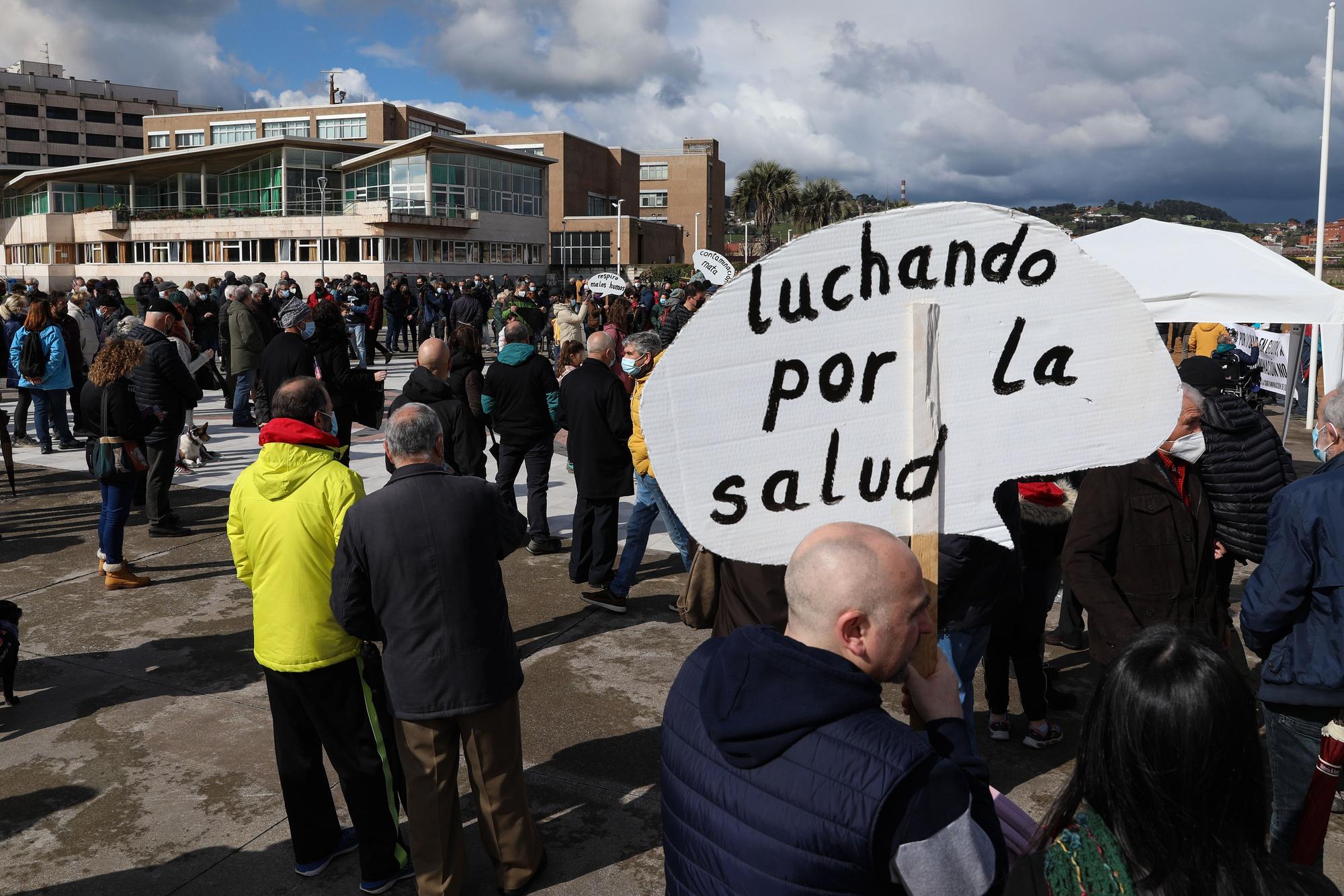 La concentración en El Arbeyal contra la contaminación en Gijón