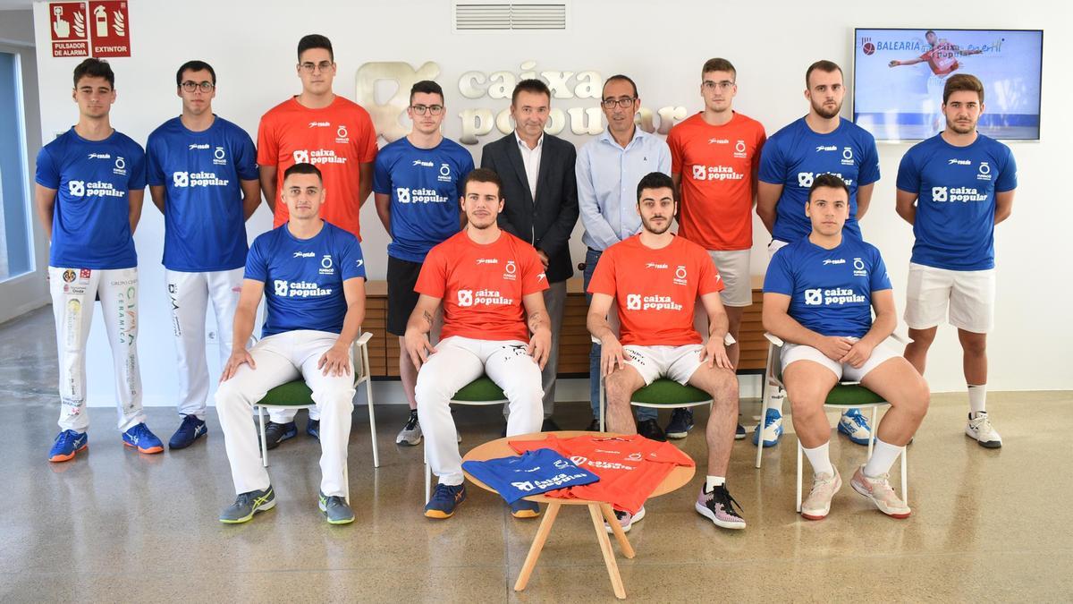 Participantes en la Copa 2 de raspall y escala i corda, en la presentación del campeonato
