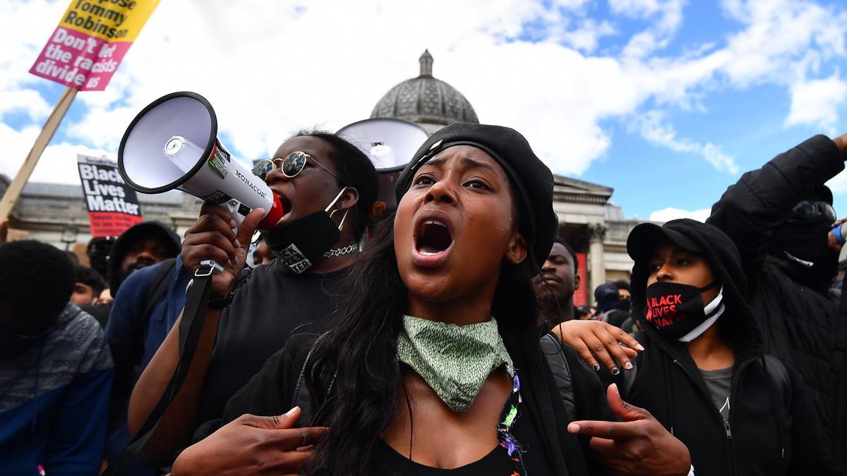 La activista de Black Lives Matter Sasha Johnson, durante una protesta en Londres el pasado 13 de junio.