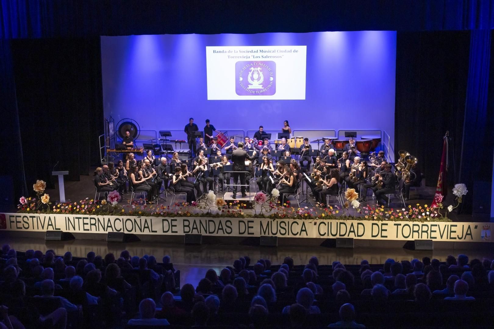 Las bandas de música de Paiporta y Catarroja, protagonistas del Festival Internacional de Bandas Ciudad de Torrevieja
