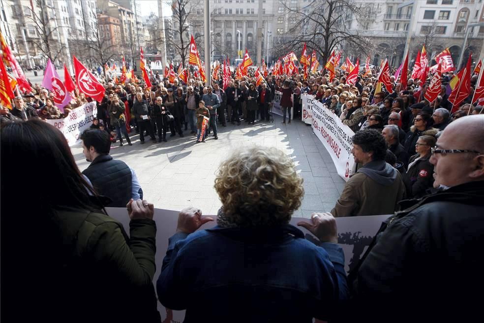 Protesta en Zaragoza contra la caída de los salarios