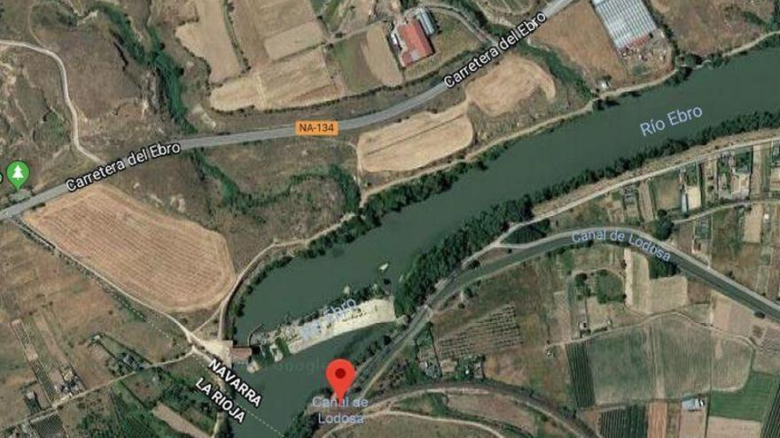 Hallado un coche robado en Zaragoza en el cauce de Canal de Lodosa en Ablitas