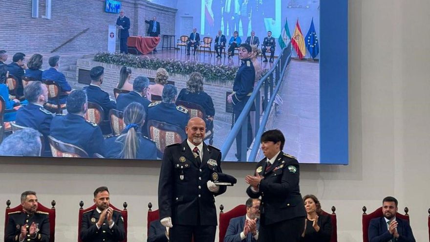 Gran Cruz Azul para José López, expolicía de Santa Eulària