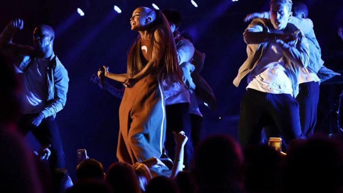 Ariana Grande, Pitbull y Backstreet Boys juntos por una buena causa