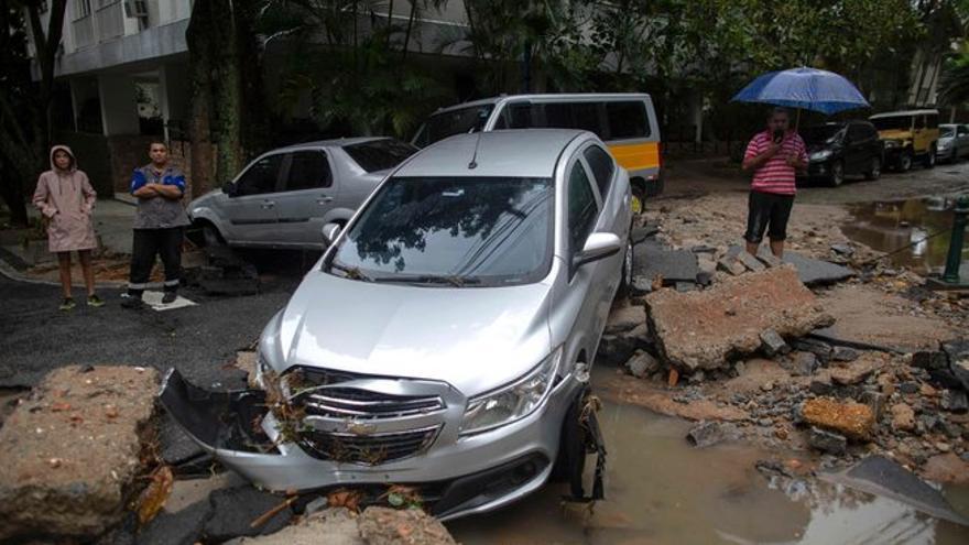 Un fuerte temporal en Río de Janeiro provoca caos y al menos 10 muertos