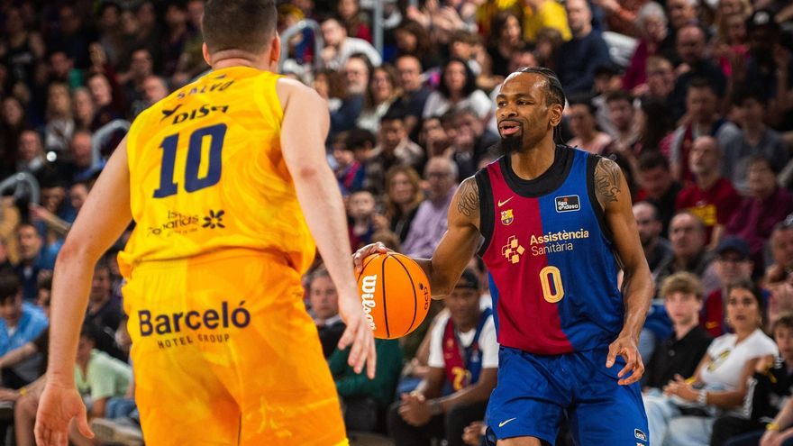 El Baxi Manresa veu com el Barça no es deixa atrapar, però també com se li aclareix el play-off