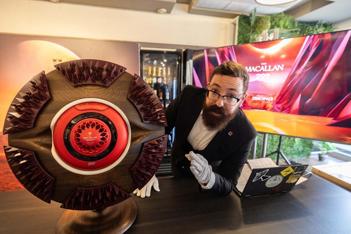 Presentan en Ibiza una botella de Macallan que cuesta 270.000 euros