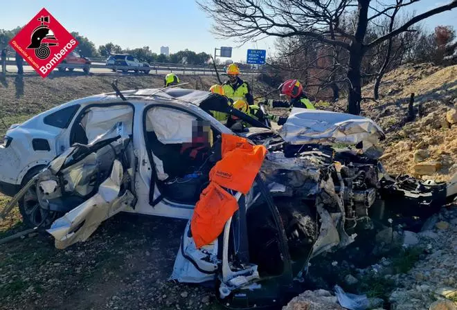 Accidente con tres heridos en la AP-7 de Benidorm