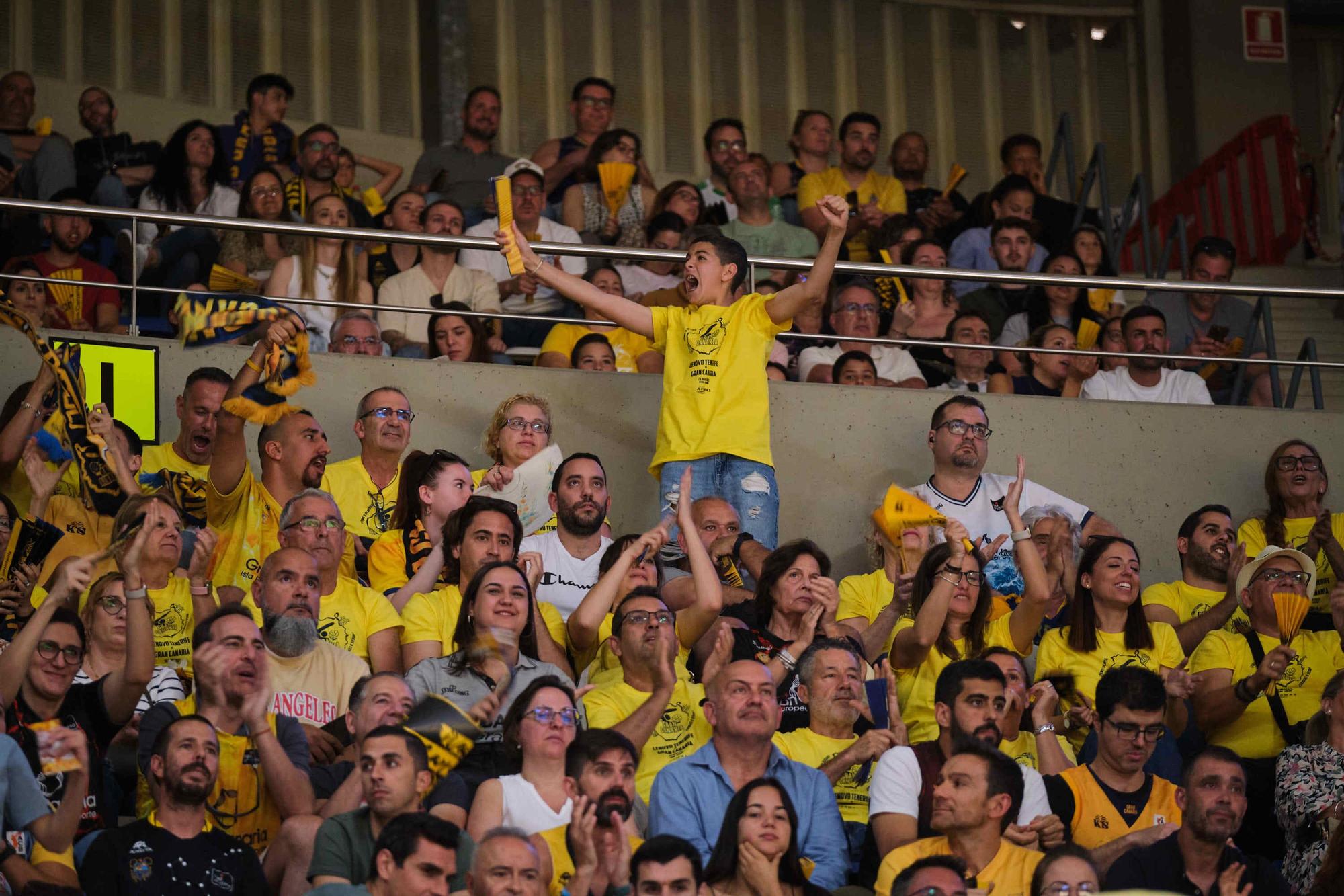 Derbi canario de baloncesto entre el Lenovo Tenerife y el Gran Canaria