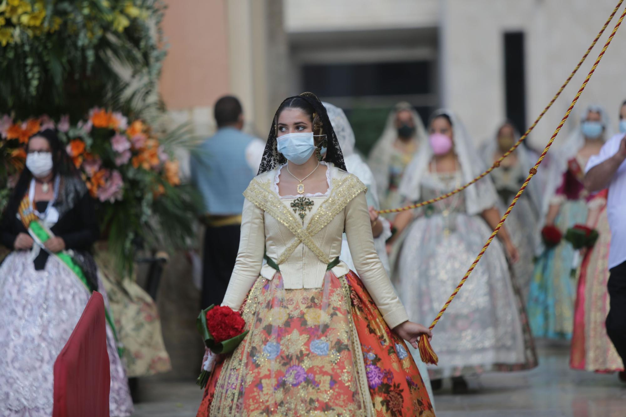 Búscate en el segundo día de Ofrenda por la calle de la Mar (entre las 19.00 y las 20.00 horas)