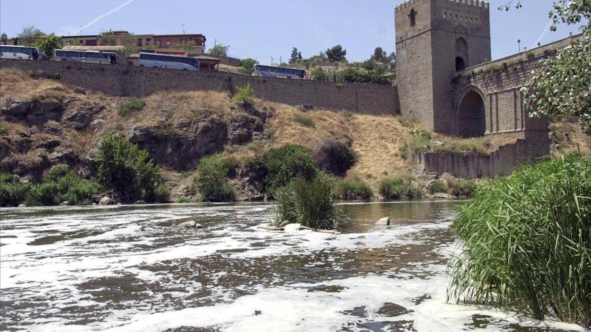 El Tajo, a su paso por Toledo