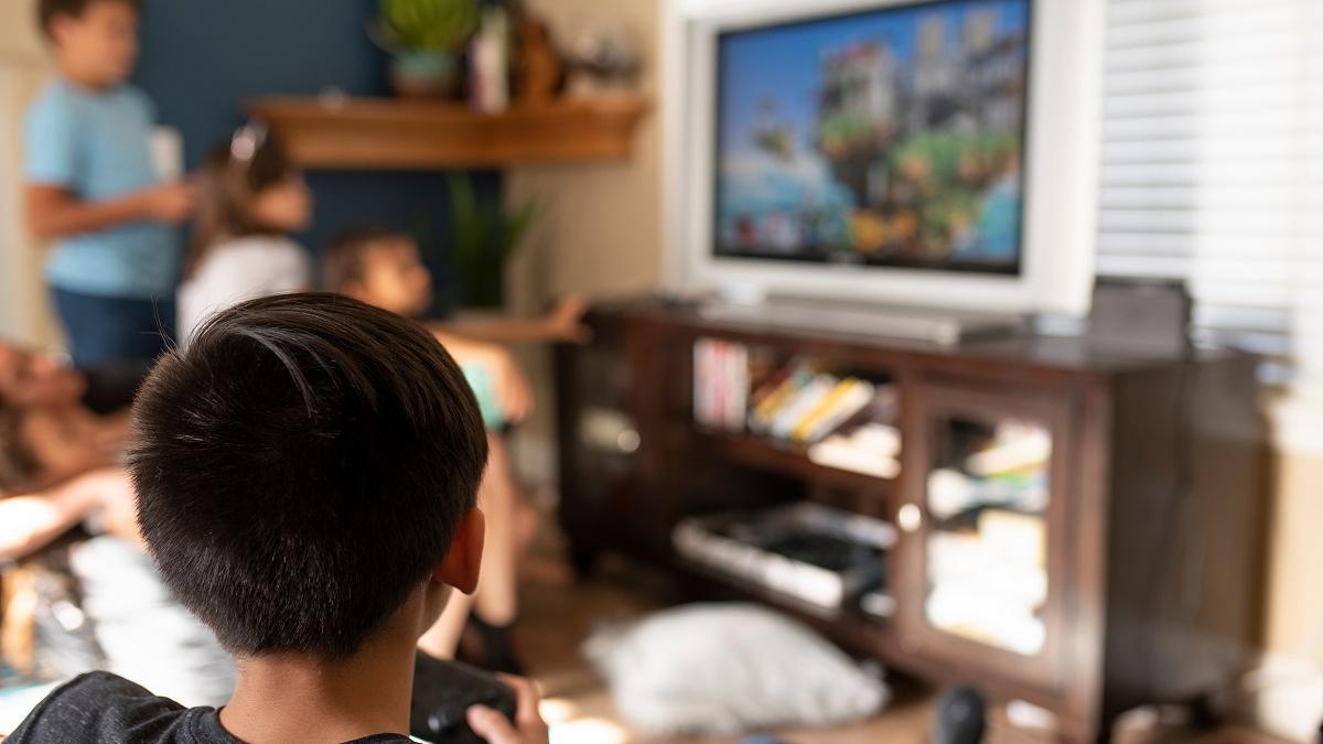 Playing video games can seriously affect our ears and cause hearing loss