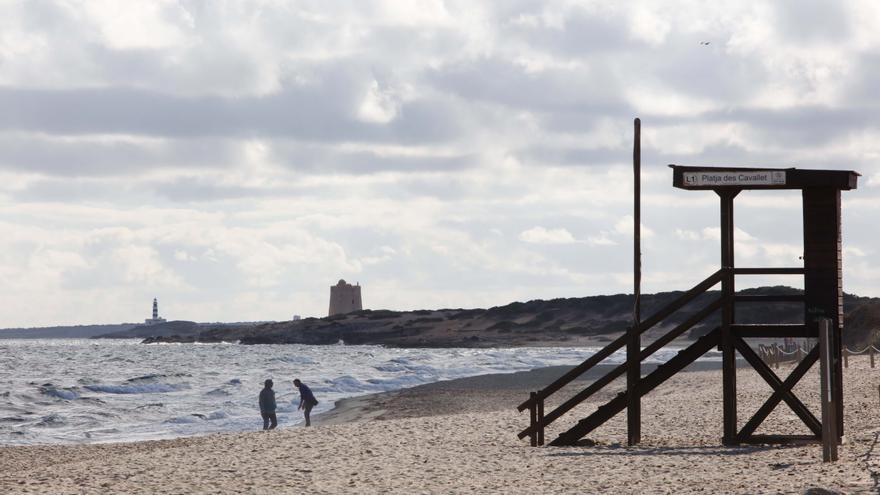 El cadáver hallado en es Cavallet llevaba semanas flotando en el mar