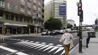 El nuevo paso elevado de Alfonso Molina obliga a reducir la velocidad al entrar en A Coruña