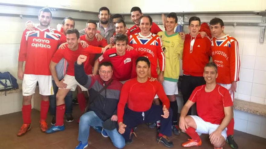 El Sueca United, el peor equipo del mundo, da la cara