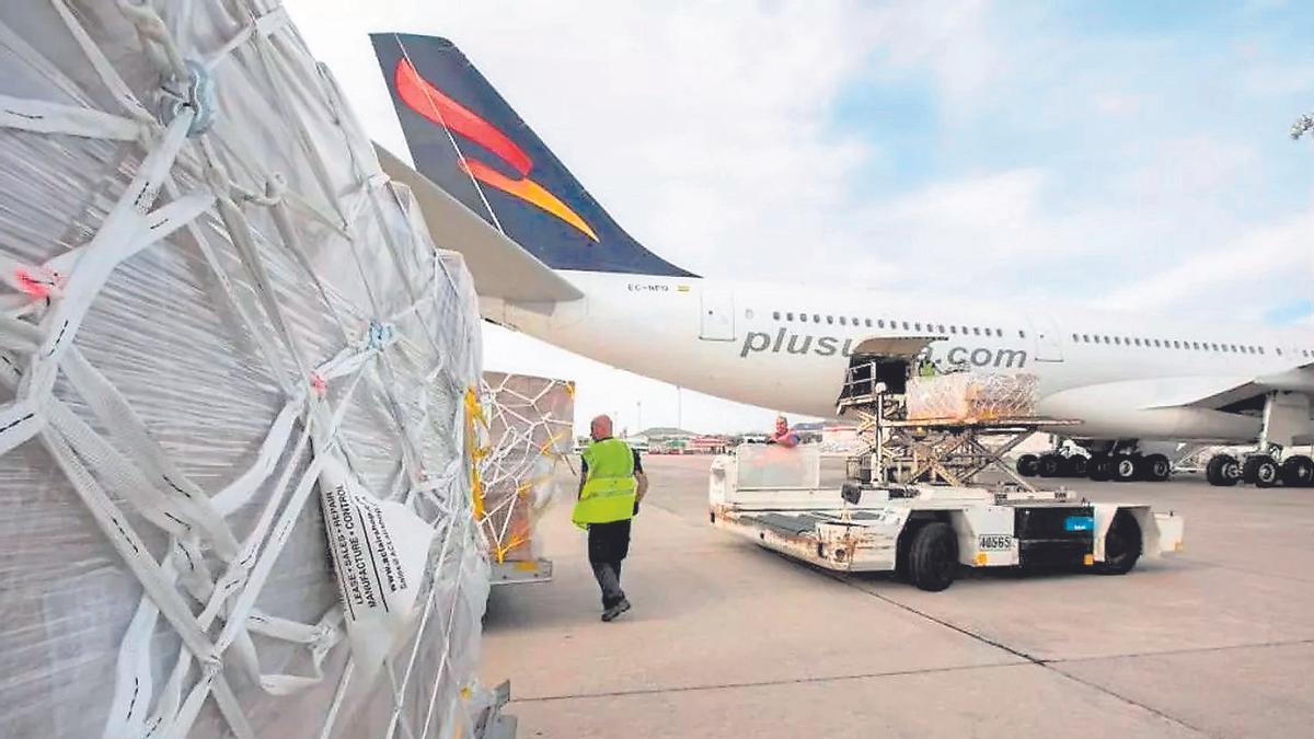 IMPUTACIÓN DE ZAPATERO | Los agitados negocios de la aerolínea Plus Ultra en Canarias
