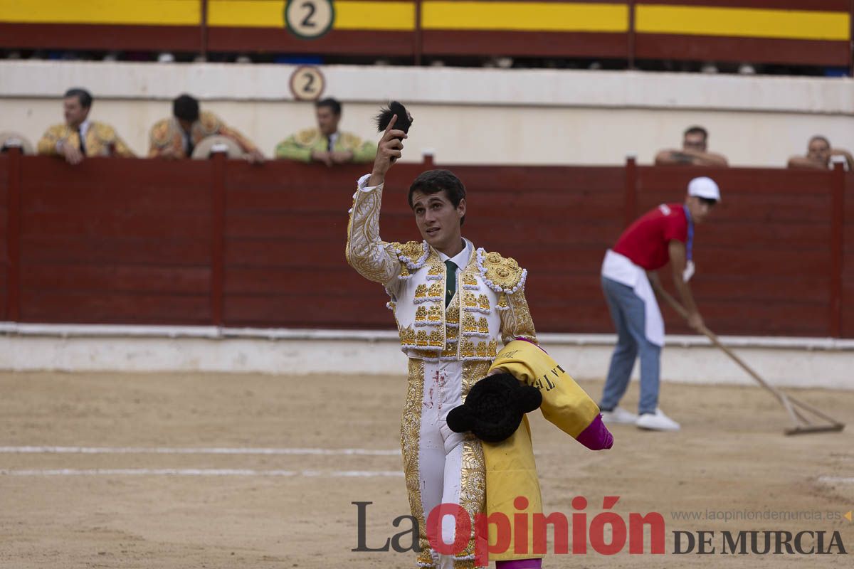 Tarde histórica en Abarán con la alternativa de José María Trigueros y el indulto de Tomás Rufo, junto a Castella salieron a hombros