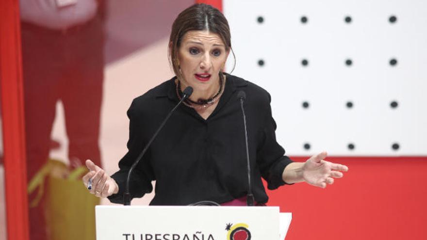 La ministra de Trabajo y Economía Social, Yolanda Díaz, ayer en el pabellón de Turespaña en Fitur.