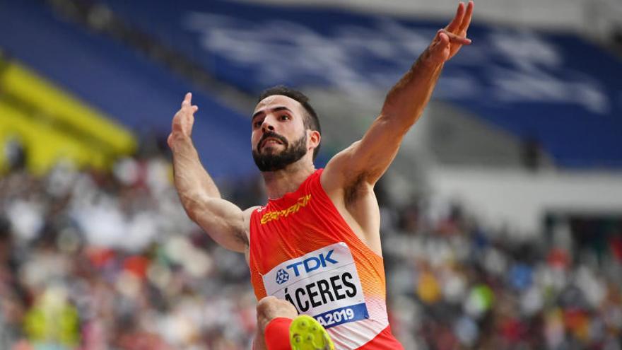 Eusebio Cáceres acaba séptimo en la final del Mundial de Doha con 8.01