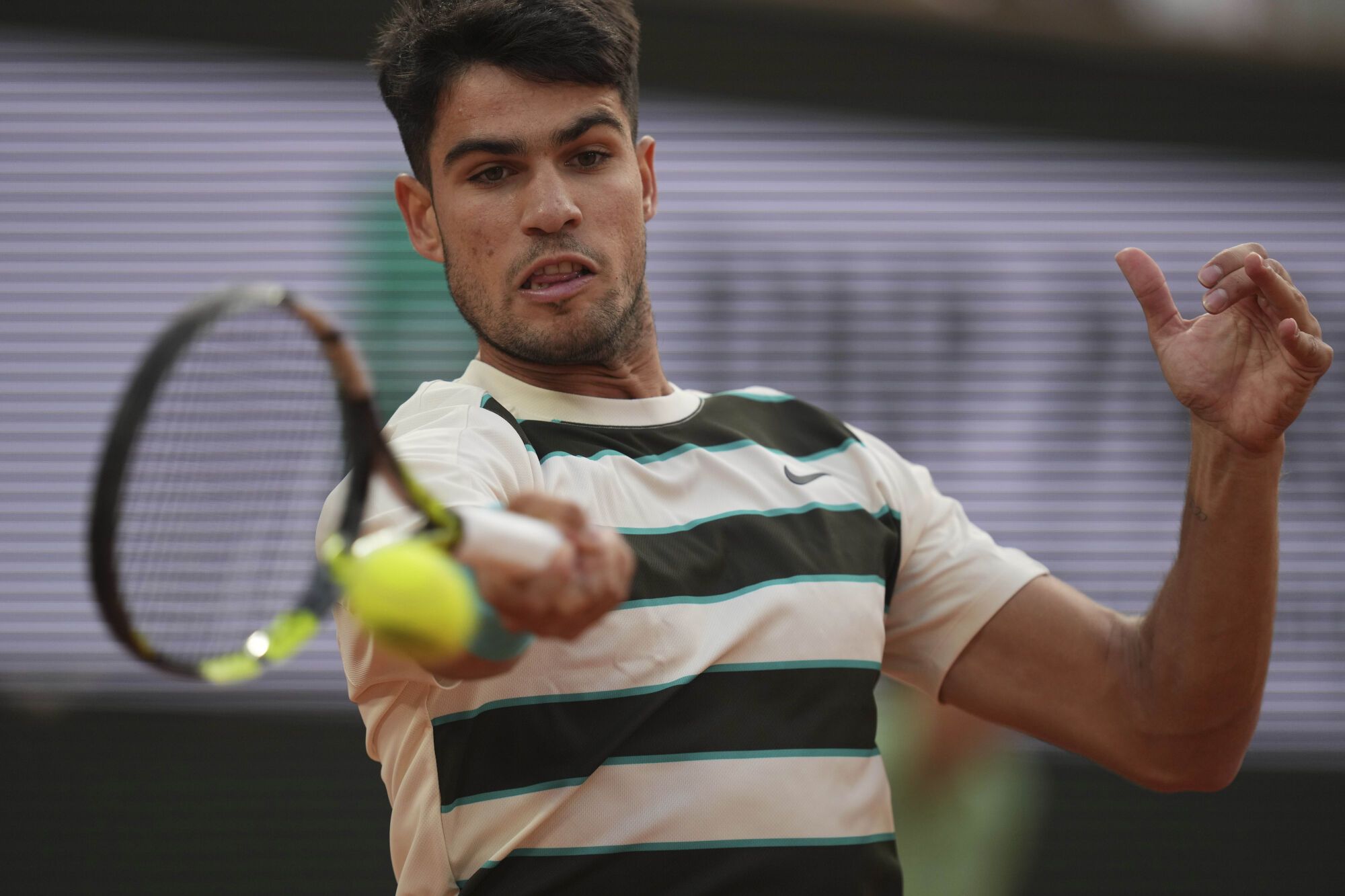 Roland Garros: Tommy Pau - Carlos Alcaraz, en imágenes.