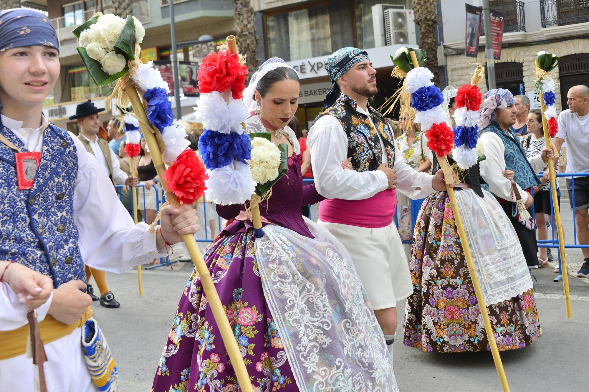 ofrenda de flores a la Virgen del Remedio