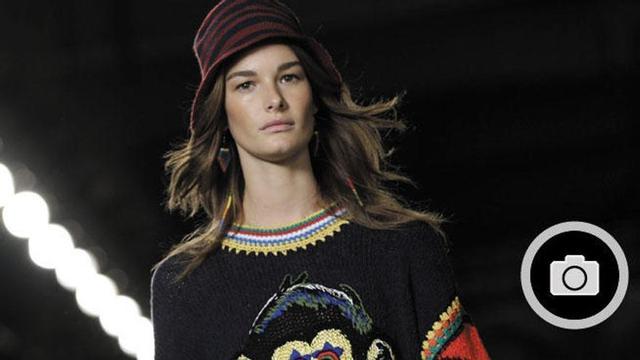 Tommy Hilfiger 'reggae' y Carolina Herrera 'en rose' desfilan en Nueva York