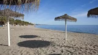 Encuentran un cadáver sin cabeza ni manos en una playa de Marbella