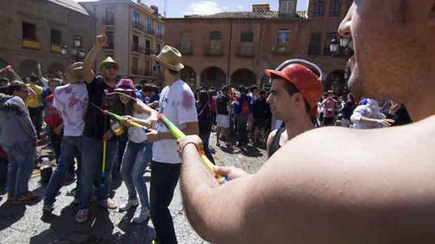 Esta imagen, de la Veguilla de 2014, tendrá consecuencias si se reproduce el lunes.