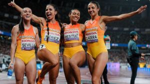 Espanya, matrícula d’honor en la marxa i aprovat a la pista