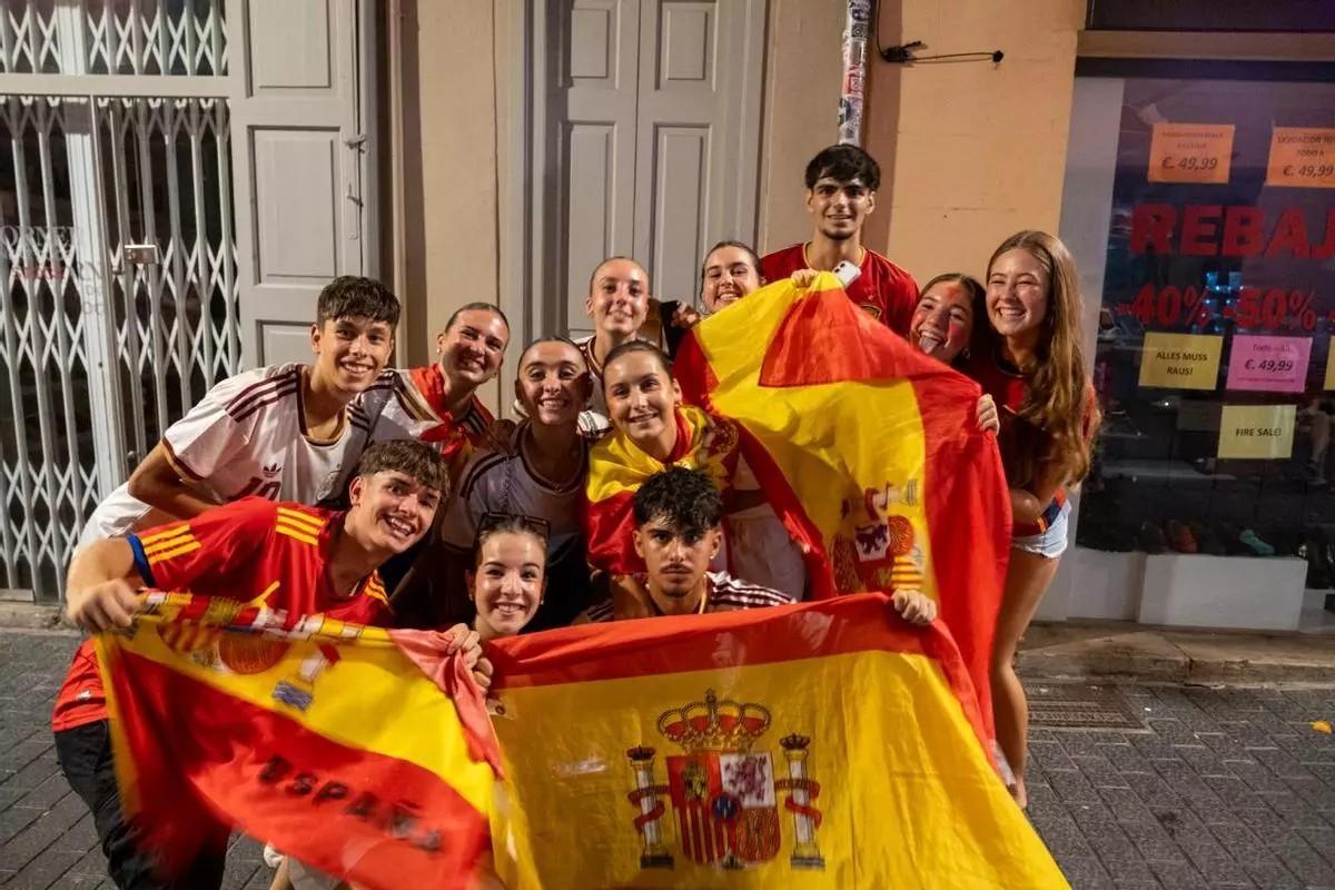 Jubel, Tränen, Autokorsos: So hat Palma Spaniens WM-Titel gefeiert