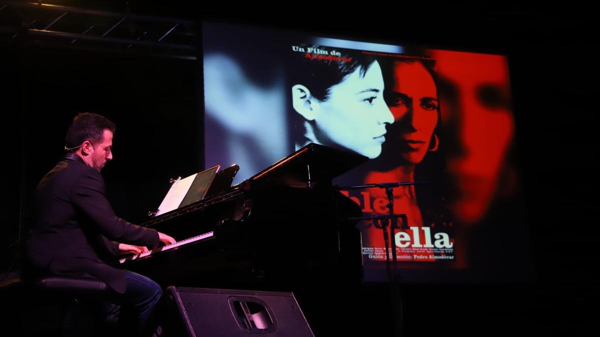 &#039;Córdoba es de cine&#039;, un musical creado e interpretado por el pianista Alberto de Paz.