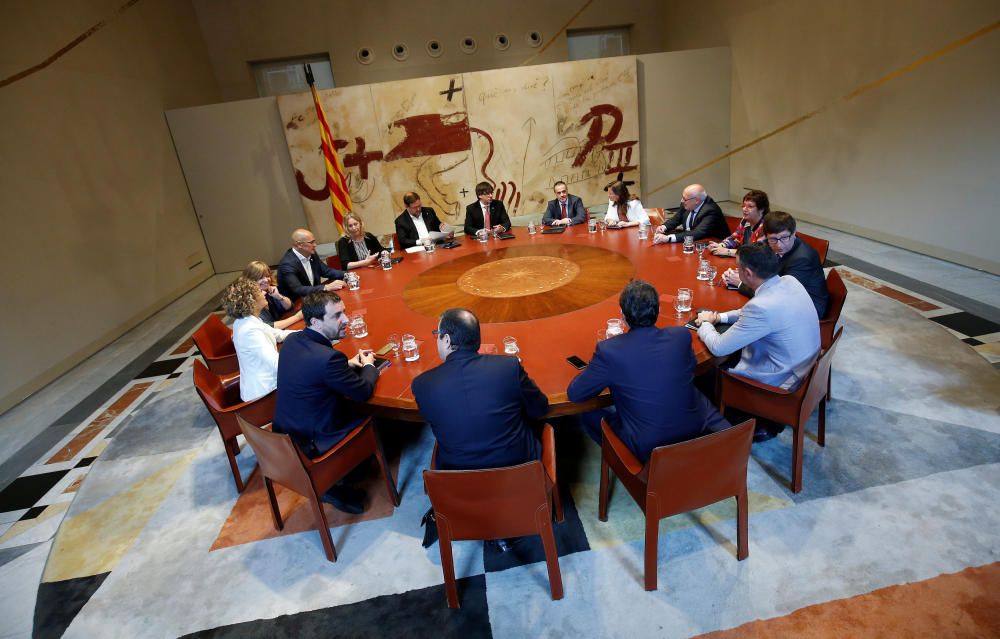 Puigdemont fixa la data i la pregunta del referèndum