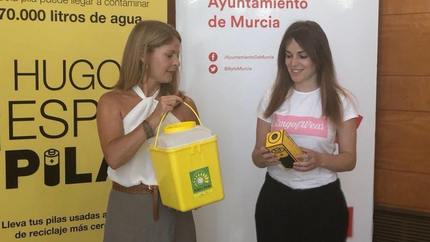 Inmaculada Palazón y Rebeca Pérez presentaron ayer la campaña.