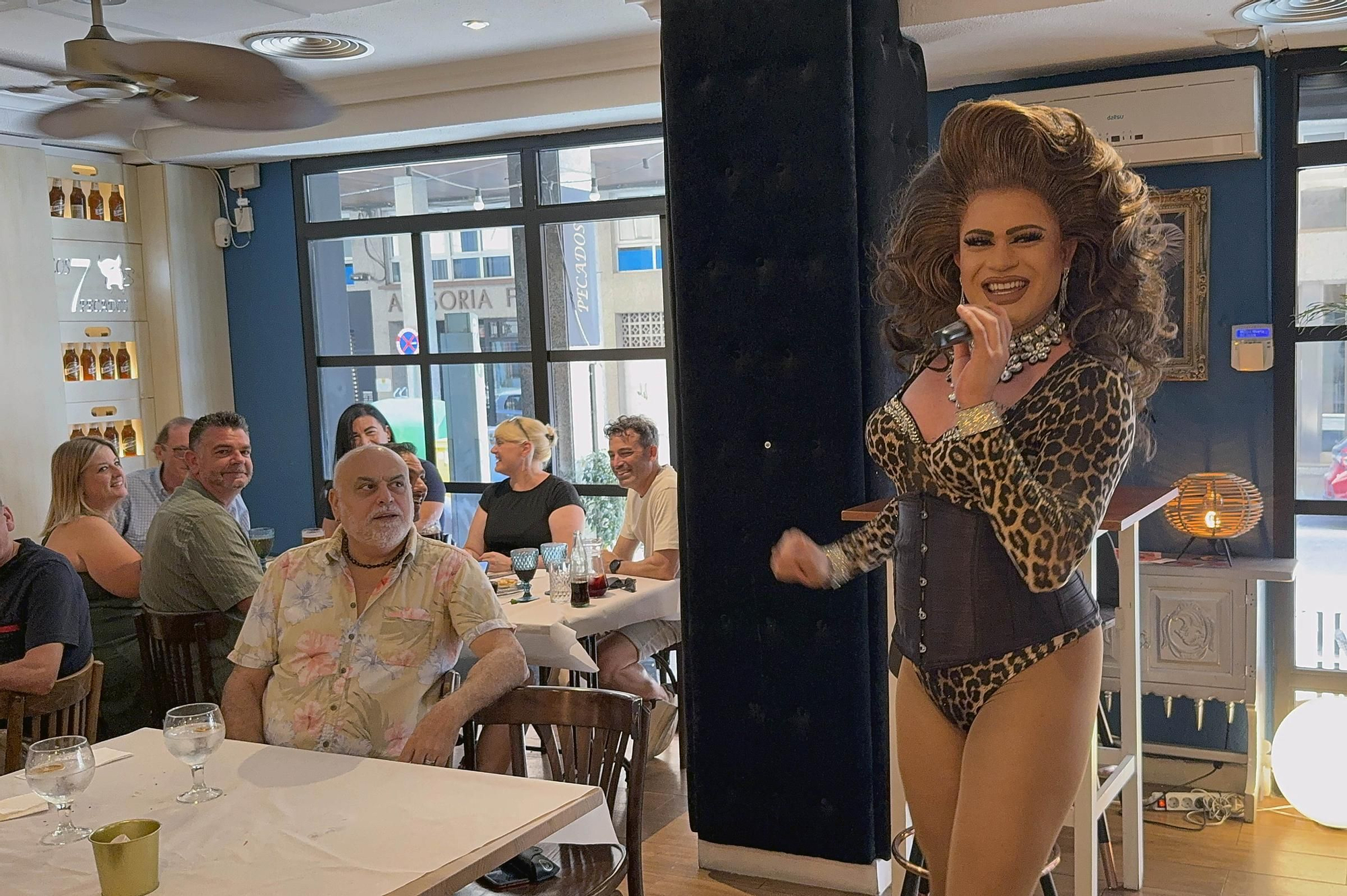 ESPECTÁCULO DRAG