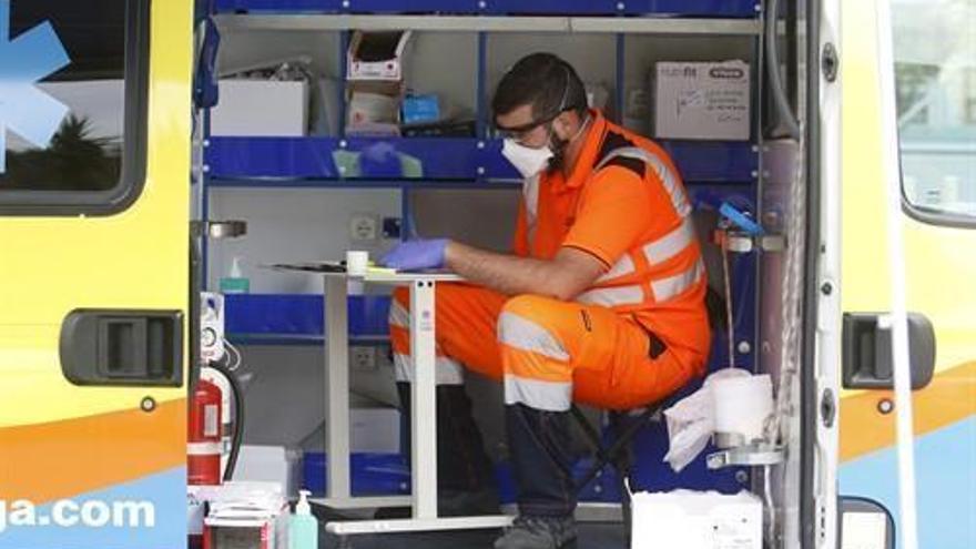 Andalucía registra 816 casos, 63 nuevos hospitalizados y un muerto en 24 horas