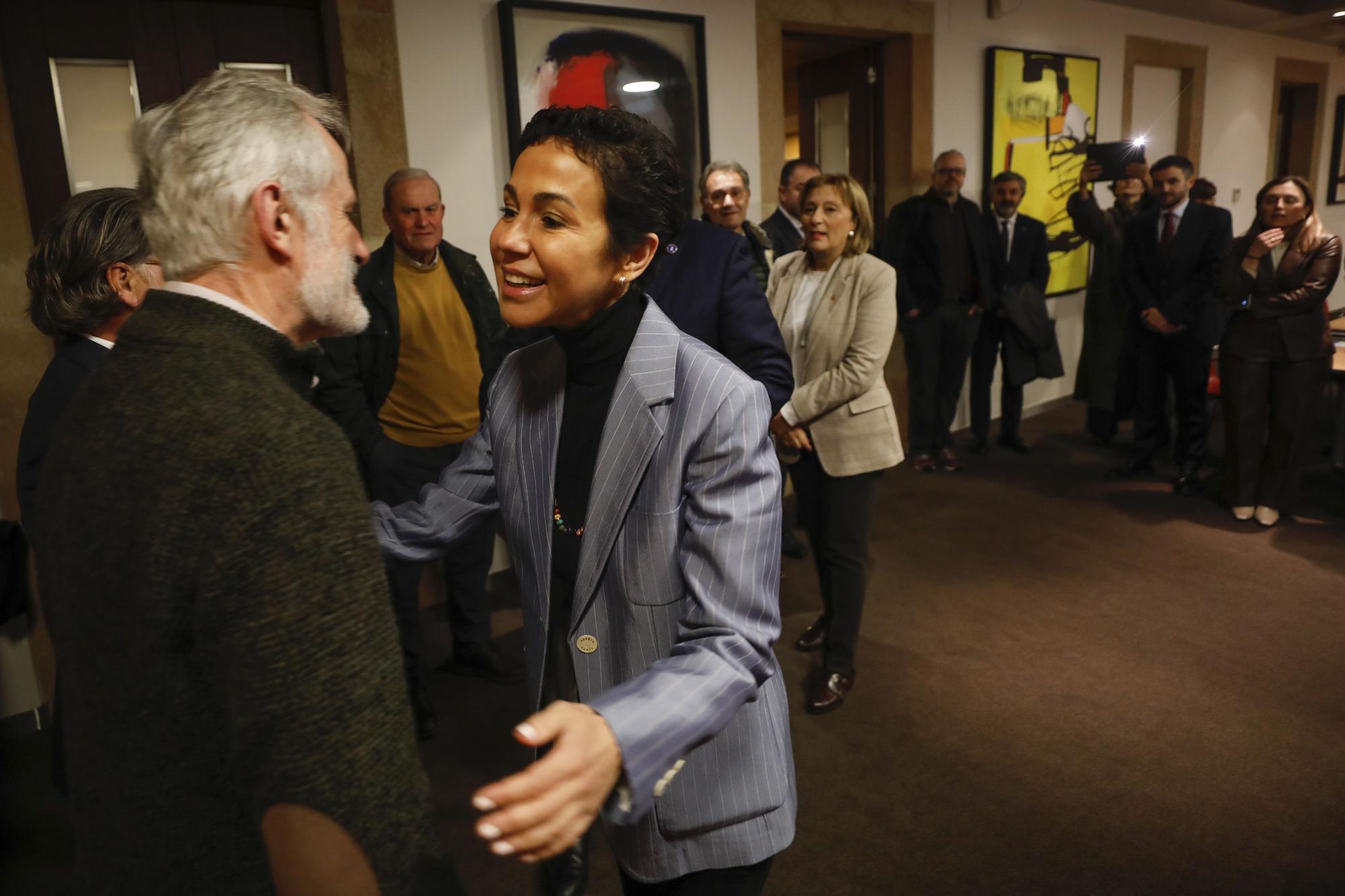 La secretaria de Estado de Transportes, Isabel Pardo de Vera, se reúne con los agentes sociales en Asturias