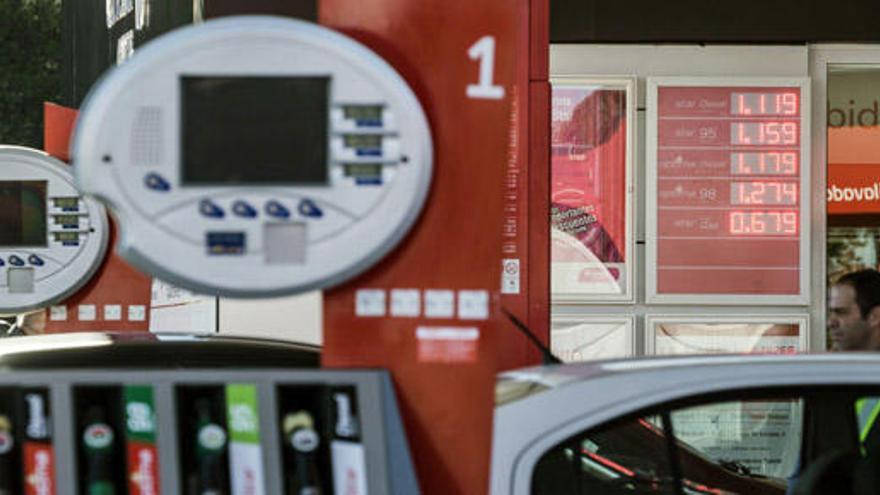 El precio de la gasolina sube a 1,33 euros por litro.
