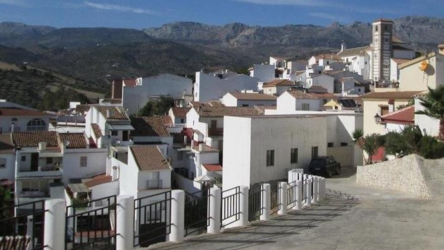 Una vista panorámica del casco histórico de este municipio axárquico.