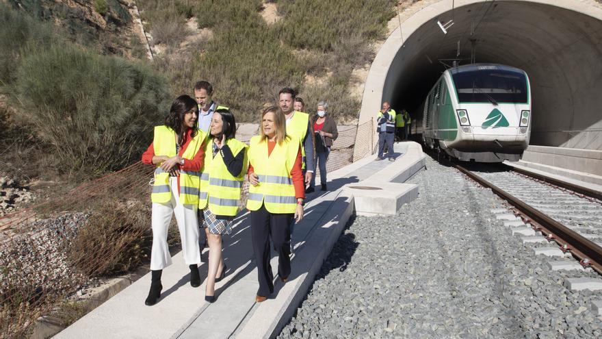 Las obras para completar el Corredor Mediterráneo dejan dos años en vía única el tramo La Encina-Xàtiva