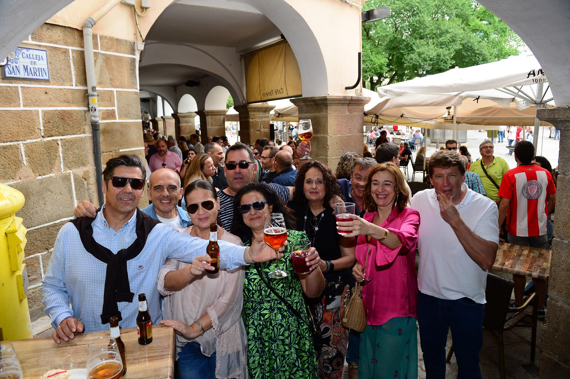 El tiempo respeta a las primeras cañas de la feria de Plasencia