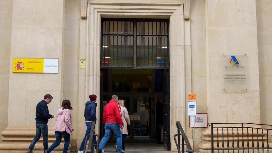 La Agencia Tributaria devuelve casi 1.5 millones de euros a 2,37 millones de andaluces en la campaña de la Renta
