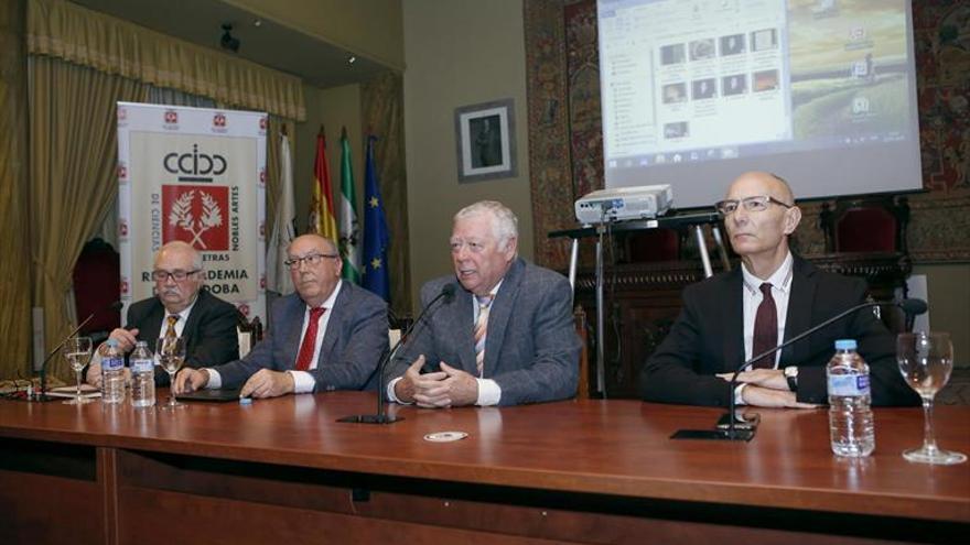 Homenaje a García Baena en la Real Academia