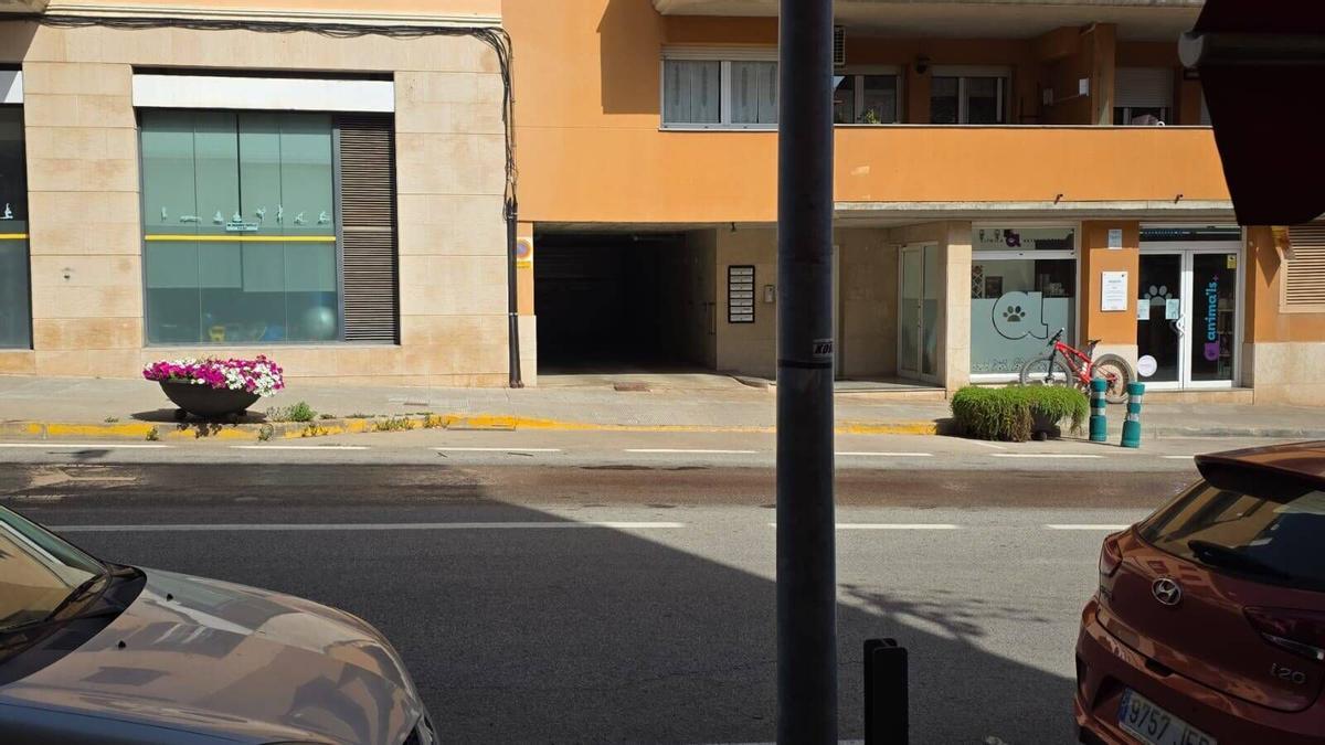 Imatges del nou vessament de residus carnis a Moià
