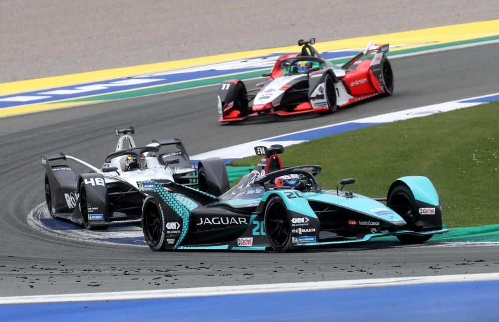 Domingo de carreras en Cheste con la Formula E