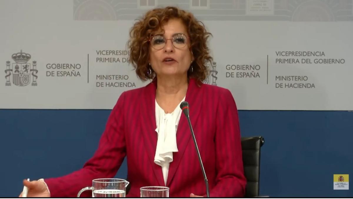 Montero admite que el sistema de financiación no garantiza ordinalidad en algunas comunidades autónomas