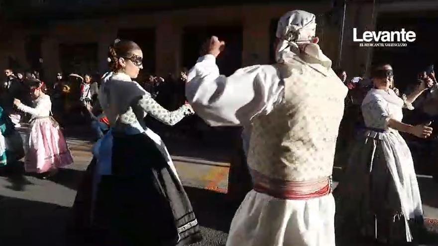 Russafa acoge el Carnaval más reivindicativo y de conexión latino-valenciana