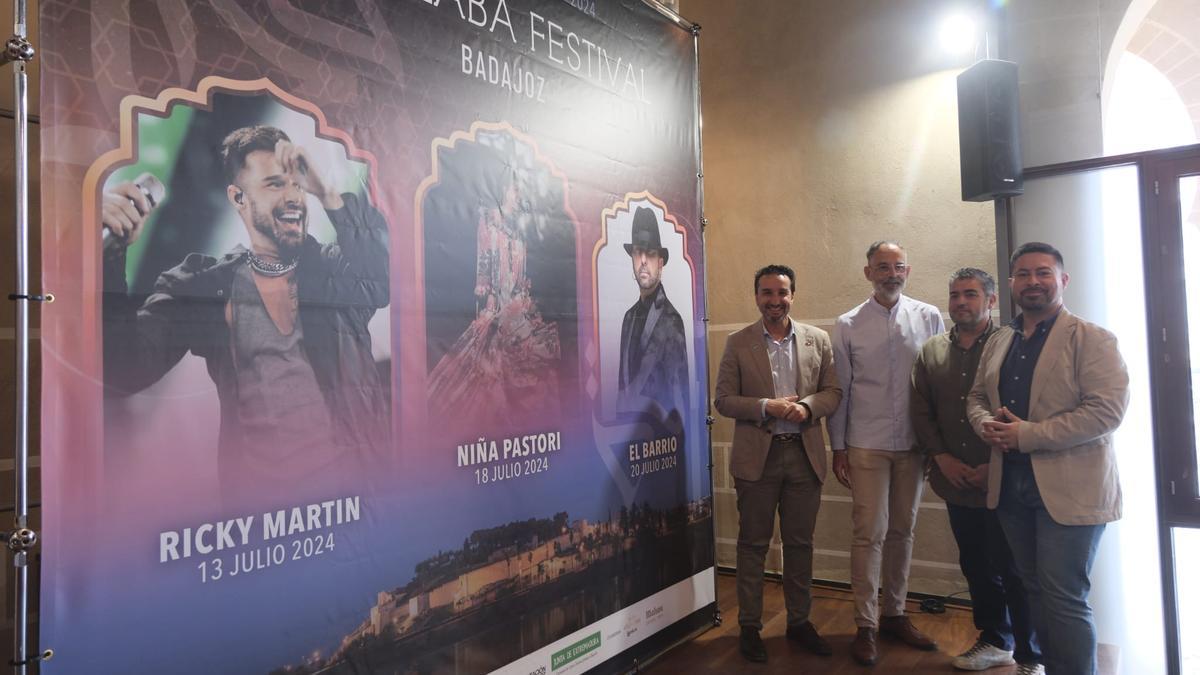 Presentación del cartel del Alcazaba Festival en las Casas Consistoriales.