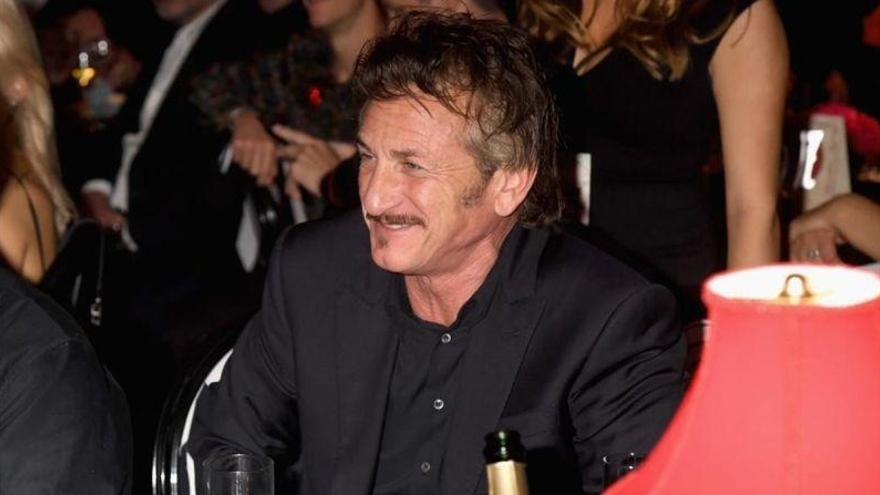 Detienen a la acosadora de Sean Penn