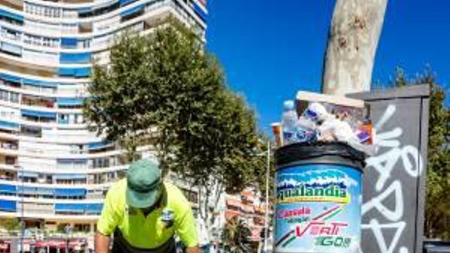 Benidorm baraja que una firma redacte el pliego de la basura