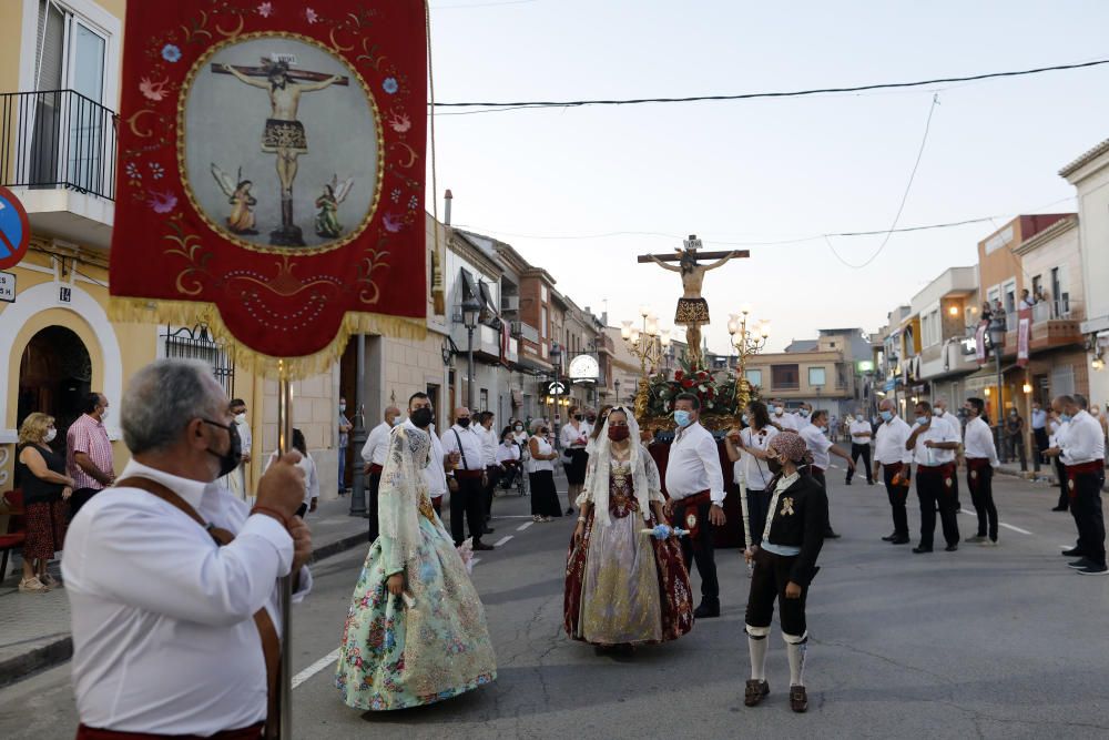 Procesión en la calle del Cristo de la Salud del Palmar